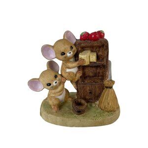 Vintage Enesco 1979 Two Mice Getting Cheese from a Cupboard Figurine, 3.75”